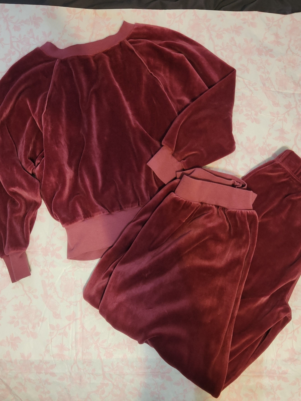 Suzie Kondi Velour Lounge Set - Raglan Crewneck Top & Track Pants - Mauve / Plum